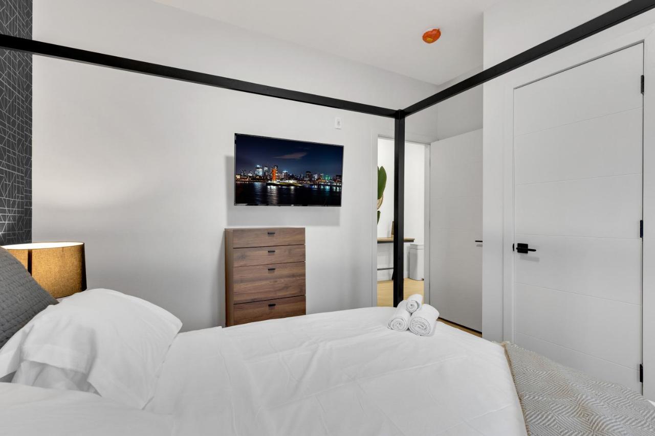 Deluxe Suites Downtown モントリオール エクステリア 写真