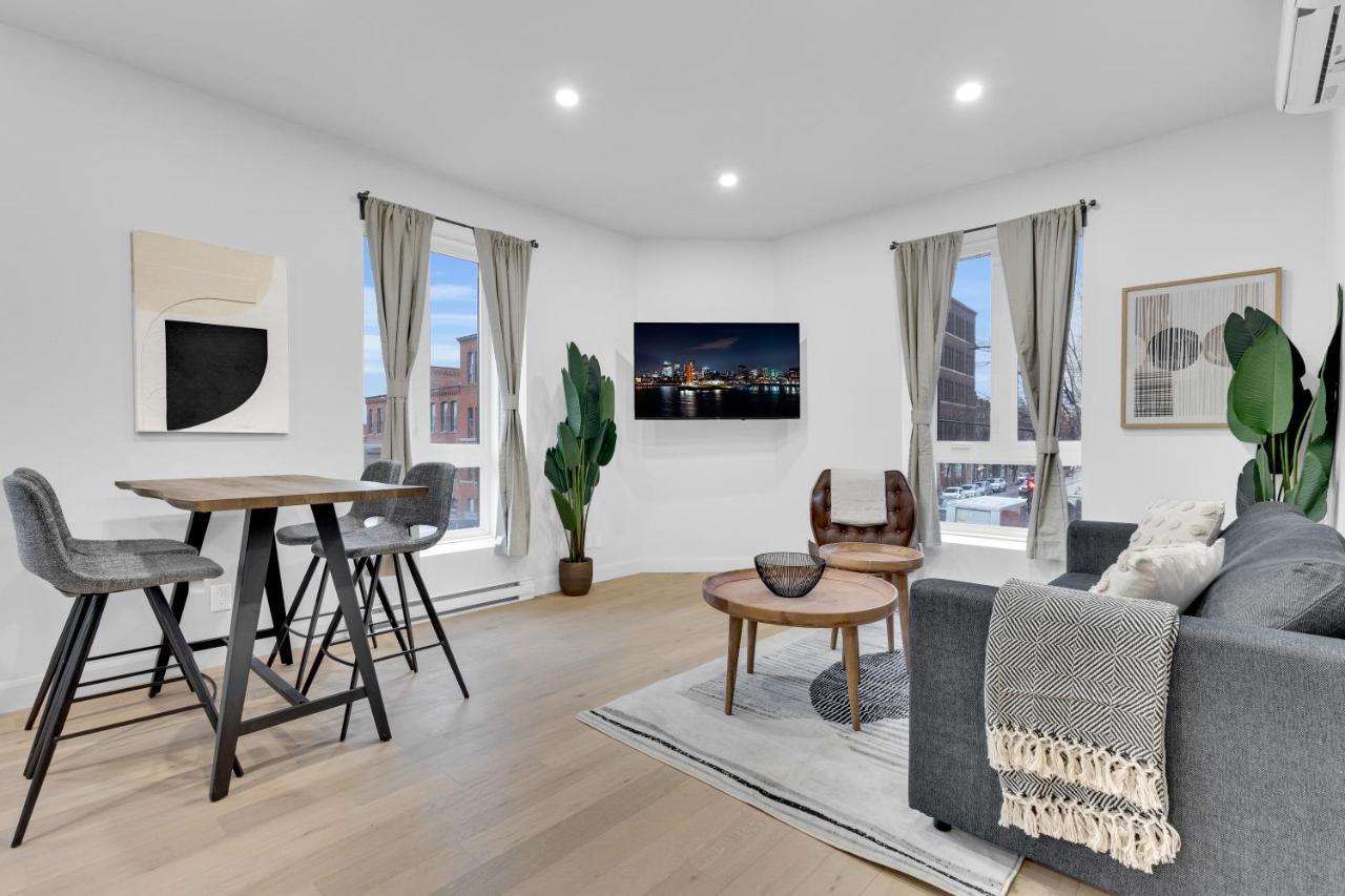 Deluxe Suites Downtown モントリオール エクステリア 写真