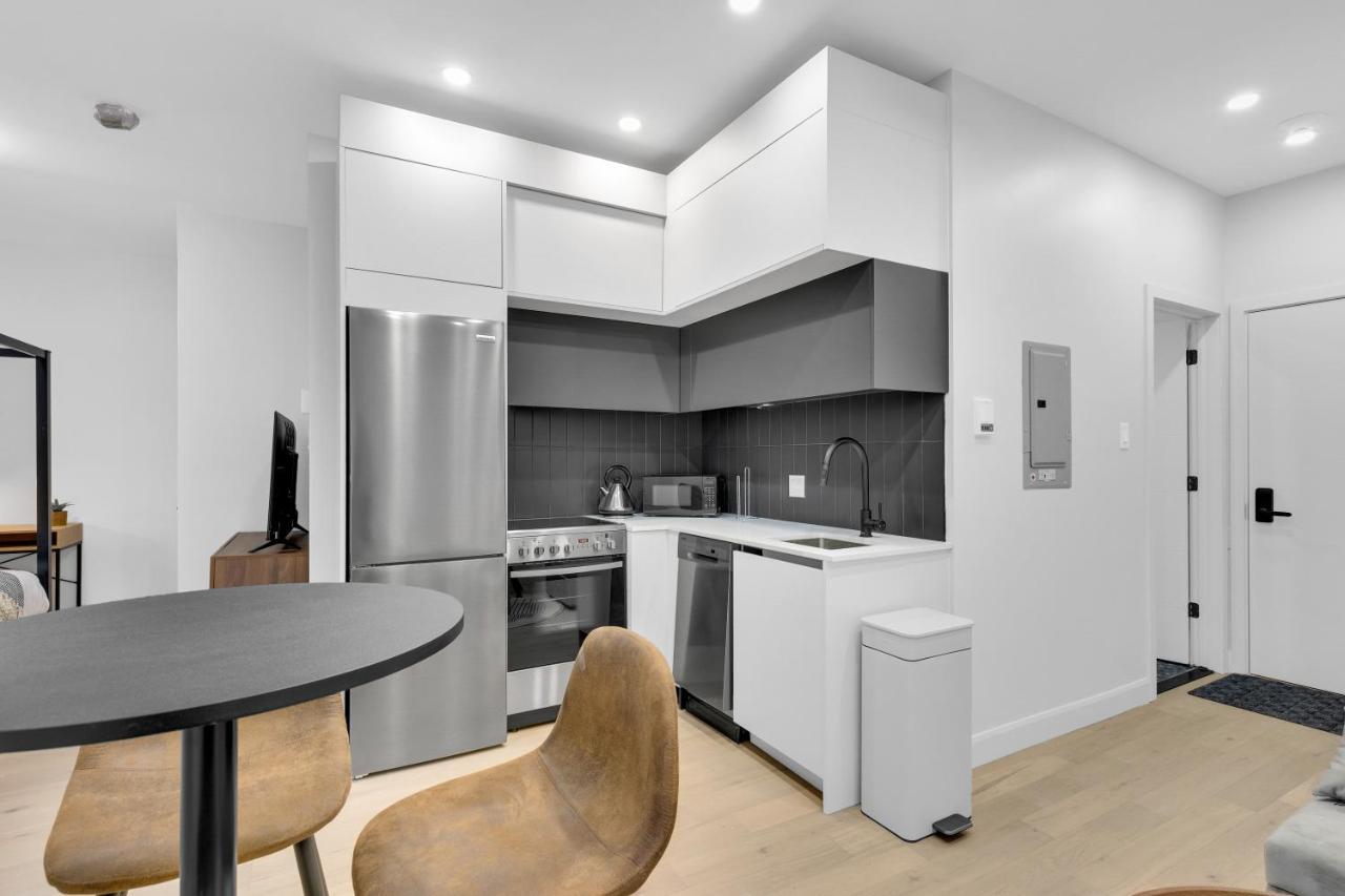 Deluxe Suites Downtown モントリオール エクステリア 写真